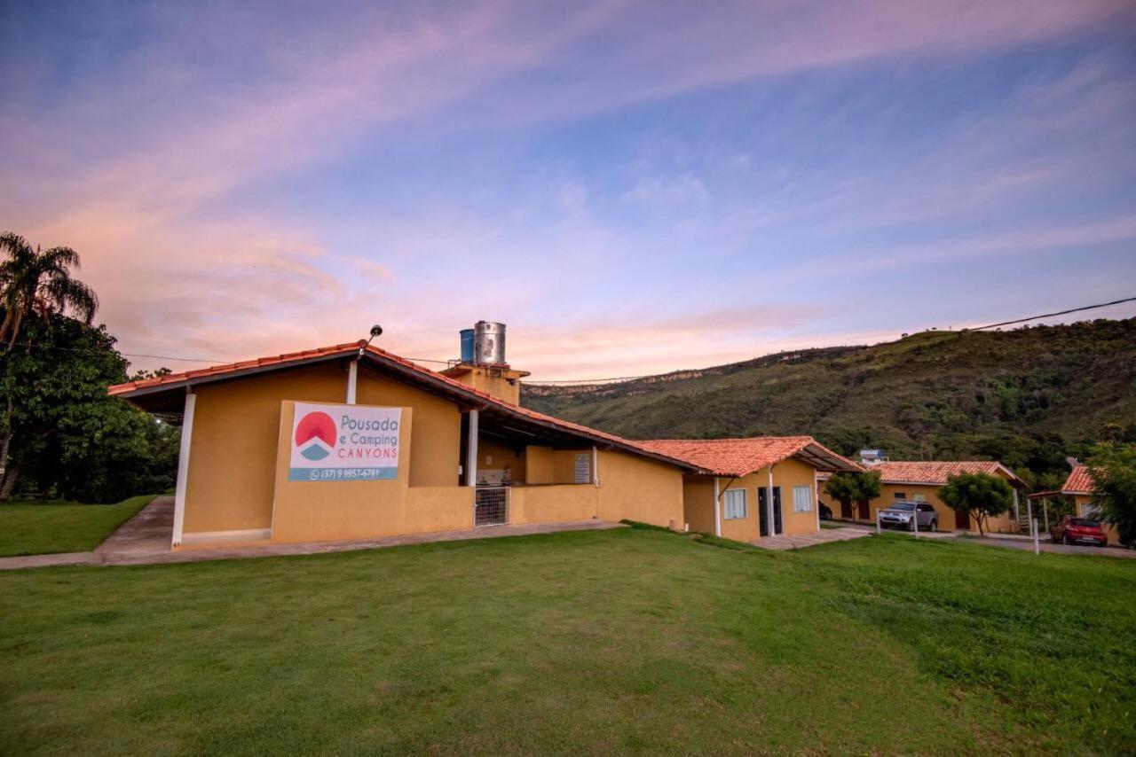 Canyons Camping Капитолиу Экстерьер фото
